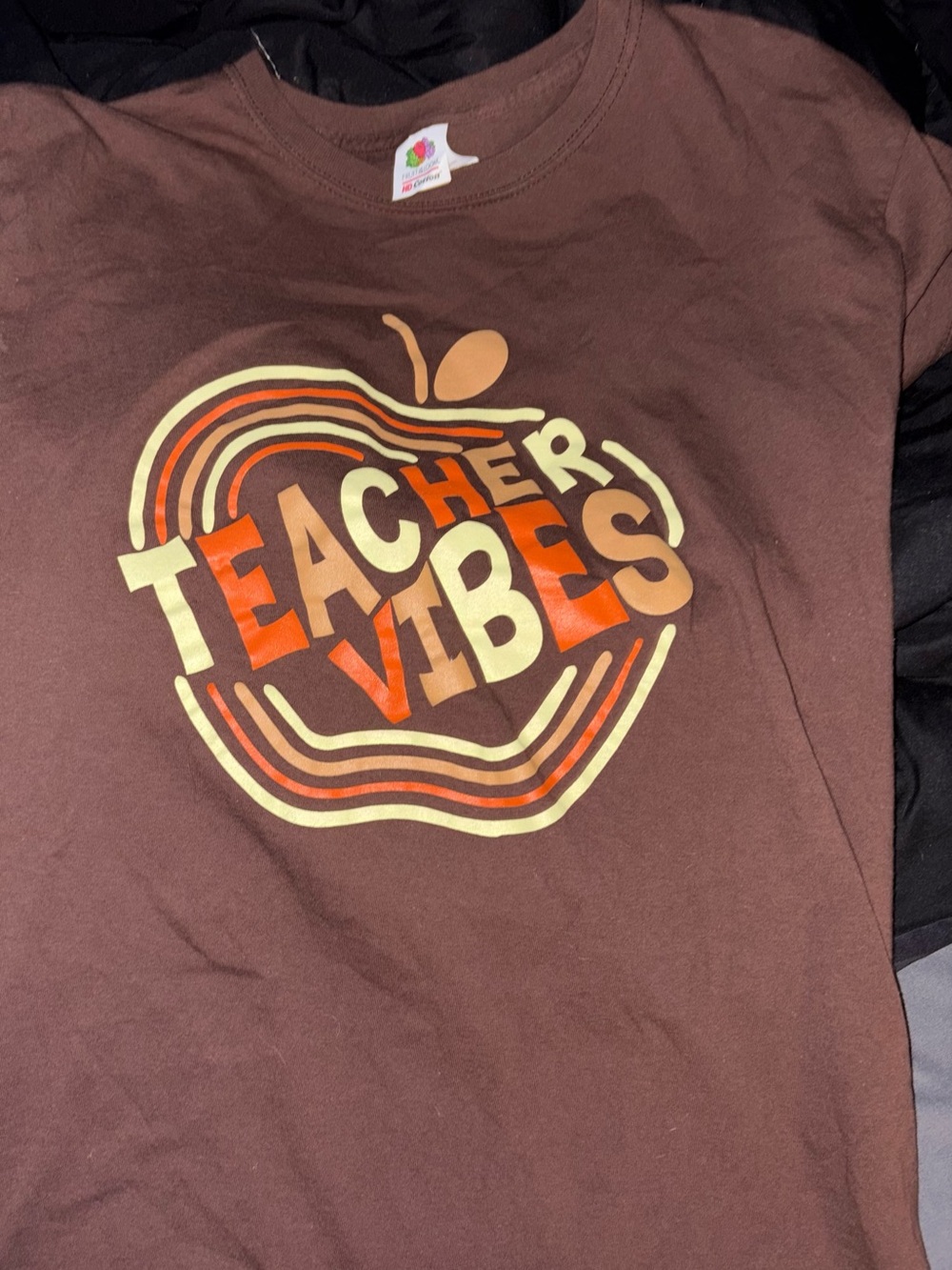 Teacher vibes tee medium